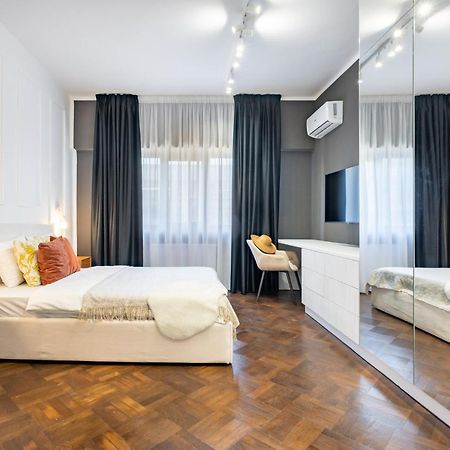 Elegant Two Bedrooms Apartment Bukares Bagian luar foto