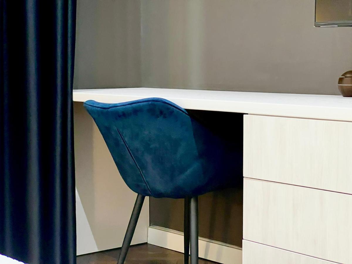 Elegant Two Bedrooms Apartment Bukares Bagian luar foto