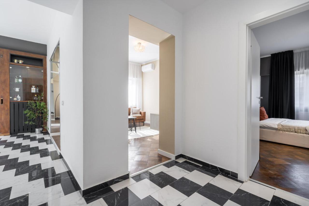 Elegant Two Bedrooms Apartment Bukares Bagian luar foto