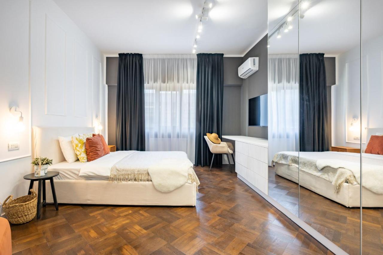 Elegant Two Bedrooms Apartment Bukares Bagian luar foto