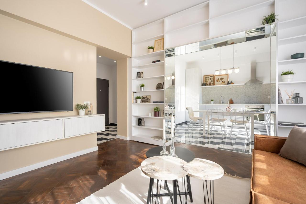 Elegant Two Bedrooms Apartment Bukares Bagian luar foto